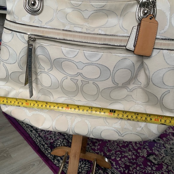 Large COACH bright tote - Picture 7 of 9